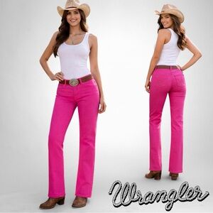 Wrangler Jeans HOT PINK RARE! Bling Accents & Embroidery on Pockets Size 7/31